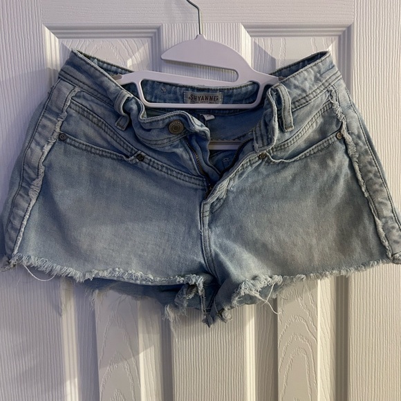 Shorts - Picture 2 of 2